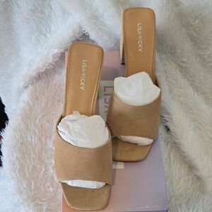 NEW‎ Tan Women's Heeled Mules 8.5 By Lisavicky